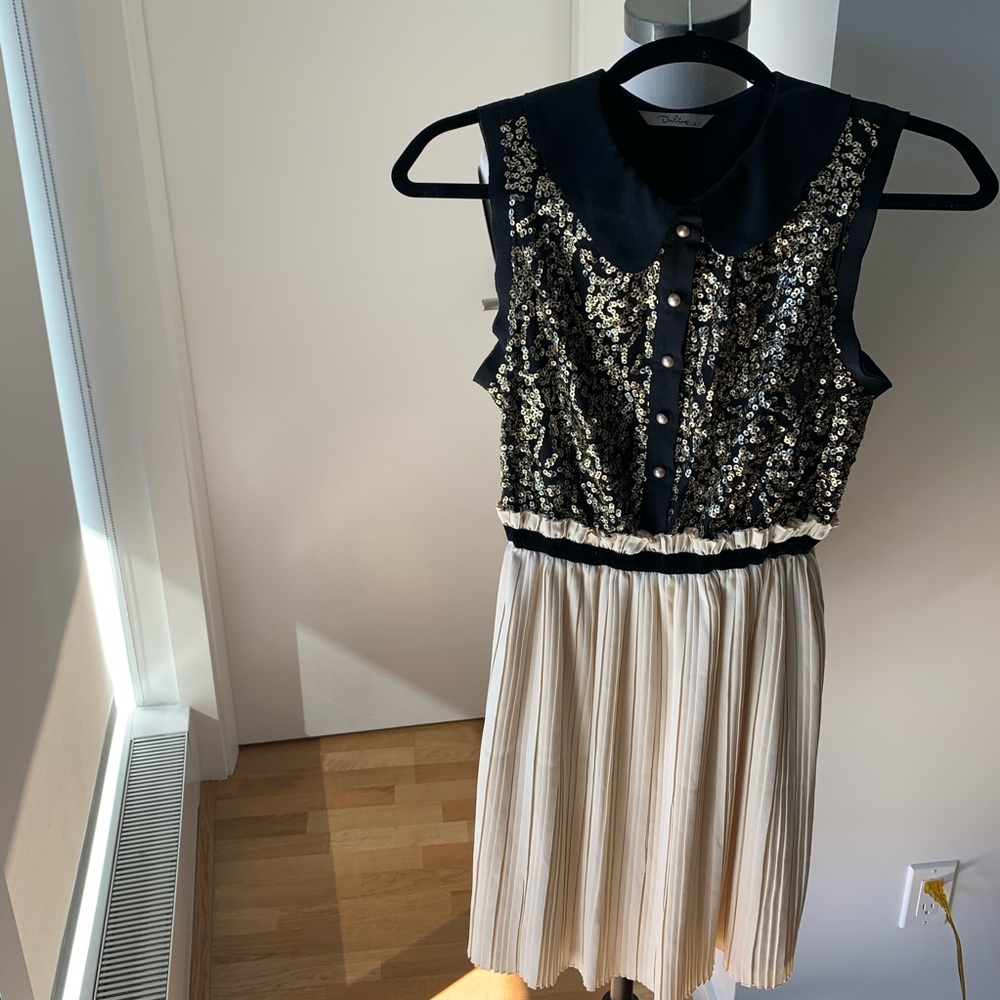 Women’s button up dress